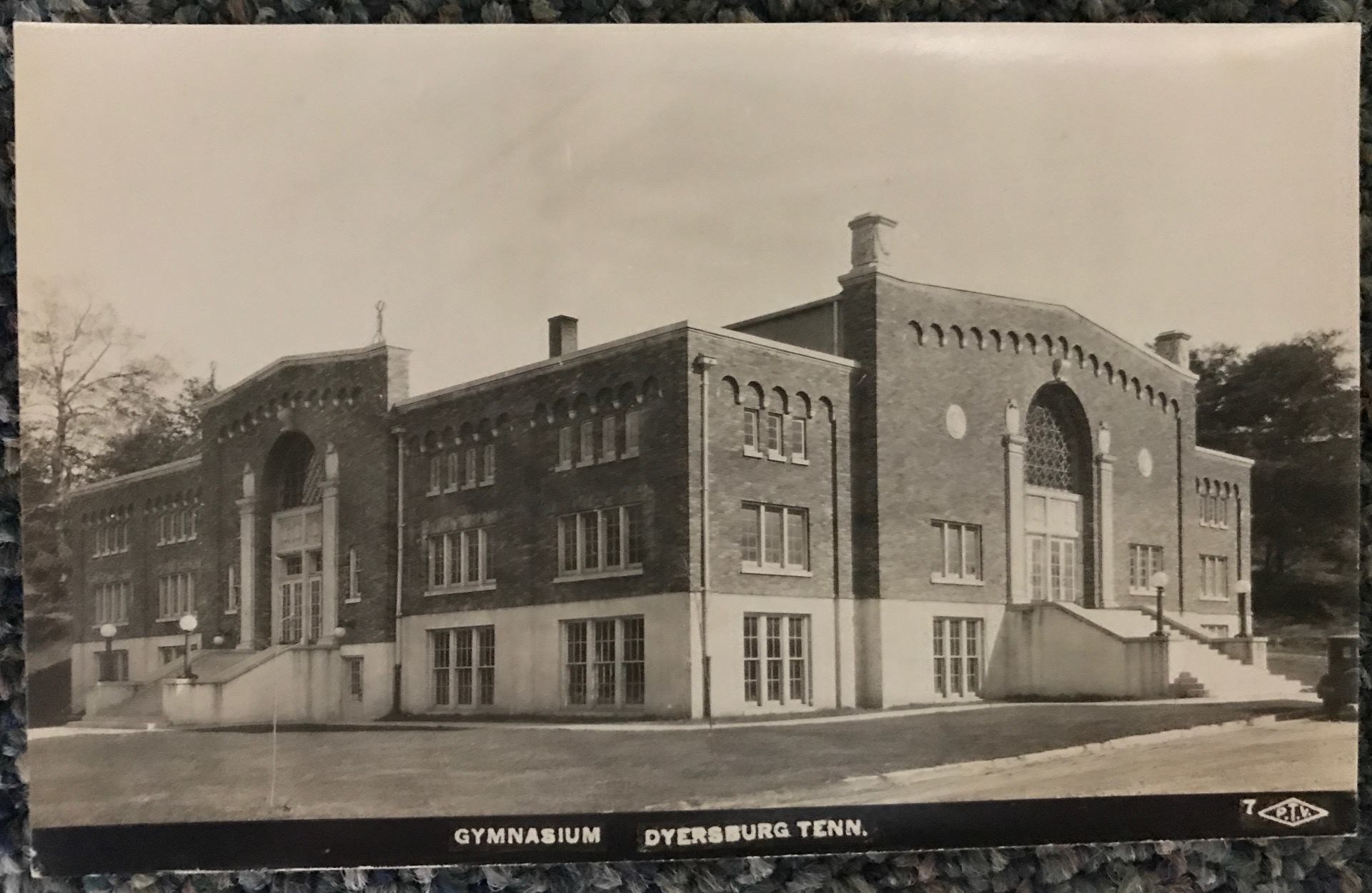 dhs gym